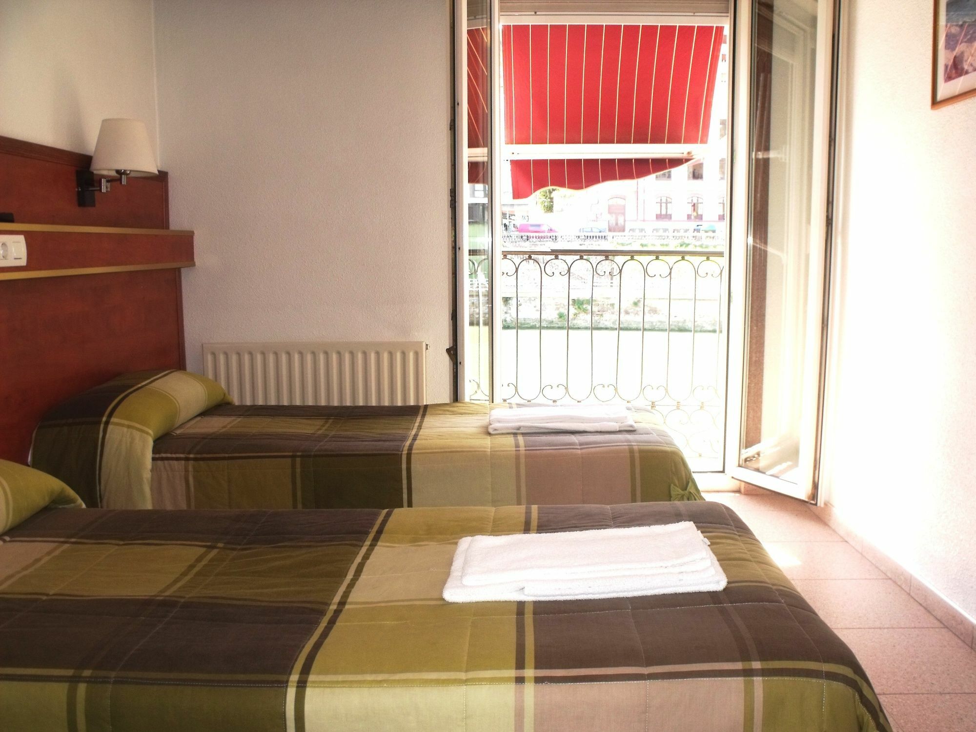 Hotel Ria De Bilbao Exterior photo