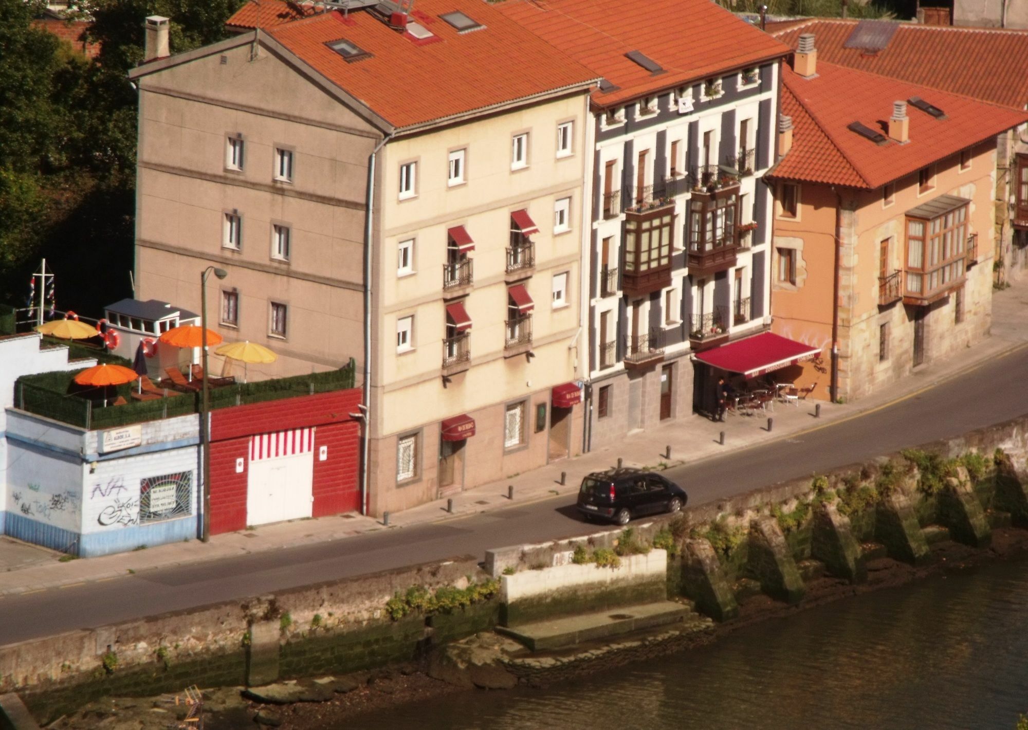 Hotel Ria De Bilbao Exterior photo